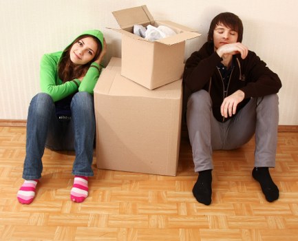 Careful handling of furniture with protective equipment
